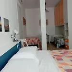 Salsedine E Girasoli 시비타노바 마르셰